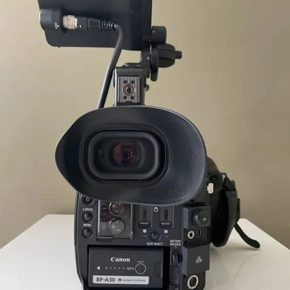 Canon EOS C200 - With Viewfinder [~500 Hours]. Brand new selling for about $5k. - Picture 3 of 5